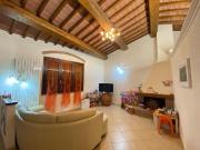 Casa indipendente con giardino a Empoli