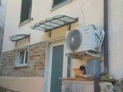 Casa indipendente con giardino a Massa