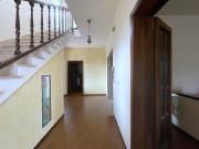 Casa indipendente con giardino a Massa