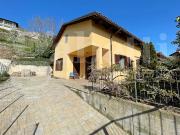 Casa indipendente con giardino a Pocapaglia