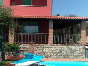 Casa indipendente con giardino a Vezzano Ligure