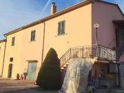 Casa indipendente con giardino a Vinci