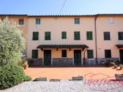 Casa indipendente con giardino, Capannori marlia