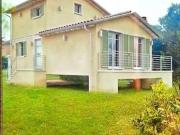 Casa indipendente con giardino, Carrara marina di