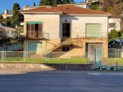 Casa indipendente con giardino centralissima