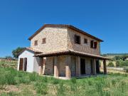 Casa indipendente con giardino in frontignano, Todi