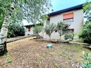 Casa indipendente con giardino in località ca'...
