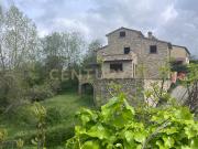 Casa indipendente con giardino in località poggio...