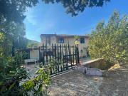 Casa indipendente con giardino in località poggio...