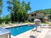 Casa indipendente con giardino in sarnano, Sarnano