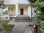 Casa indipendente con giardino in via gioacchino rossini...