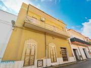 Casa indipendente con giardino in via giuseppe garibaldi...