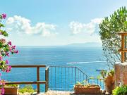 Casa indipendente con giardino in via panoramica di...