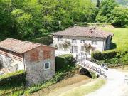 Casa indipendente con giardino, Lucca ovest