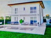 Casa indipendente con giardino, Pietrasanta centro