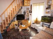 Casa indipendente con terrazzo a Massa