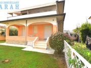 Villa in vendita a Camaiore, Lido di Camaiore