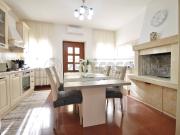 Casa indipendente con terrazzo in via g. vaccari 43,...