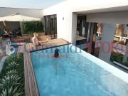 Casa indipendente con terrazzo in via romagna, Lecce