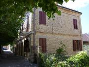 Casa cielo terra in vendita a Offida, Centrale fuori...