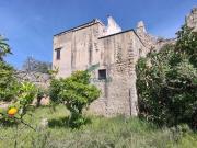 Casa indipendente da ristrutturare in via dott. saverio...