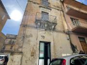Casa indipendente da ristrutturare in via giambattista...