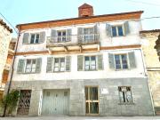 Casa indipendente da ristrutturare in via lorenzo bruno...