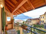 Casa indipendente in affitto a Carate Urio via Roma