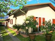 Casa indipendente in affitto a Montignoso