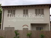 Casa indipendente in affitto a Pietrasanta