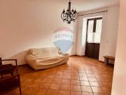 Casa Indipendente in Affitto Zafferana Etnea 30721345...