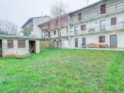 Casa indipendente in vendita a Agrate Conturbia
