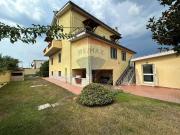 Casa indipendente in vendita a Aprilia LT