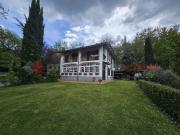 Casa indipendente in vendita a Arezzo