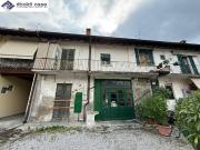 CASA INDIPENDENTE in VENDITA a AROSIO di 5 vani