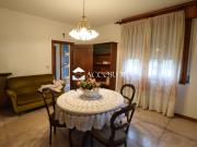 CASA INDIPENDENTE in VENDITA a ASOLO di 5 vani