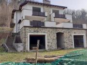 Casa indipendente in vendita a Barga LU