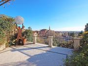 Casa indipendente in vendita a Bergamo, Centrale