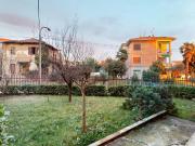 Casa indipendente in vendita a Besana in Brianza MB