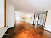 Casa indipendente in vendita a Besana in Brianza via San...