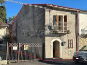 Casa indipendente in vendita a Bolognano piazza madonna...