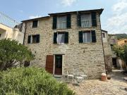 Casa indipendente in vendita a Borghetto d'Arroscia IM