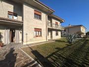 Casa indipendente in vendita a Boschi Sant'Anna...