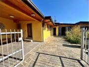 Casa indipendente in vendita a Brebbia VA