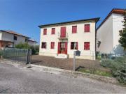 Casa indipendente in vendita a Caerano di San Marco via...