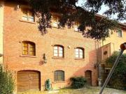 Casa indipendente in vendita a Camaiore LU