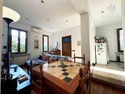 Casa indipendente in vendita a Camaiore LU