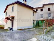 Casa indipendente in vendita a Camaiore LU