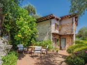 Casa indipendente in vendita a Camaiore LU