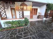 Casa indipendente in vendita a Campi Bisenzio FI